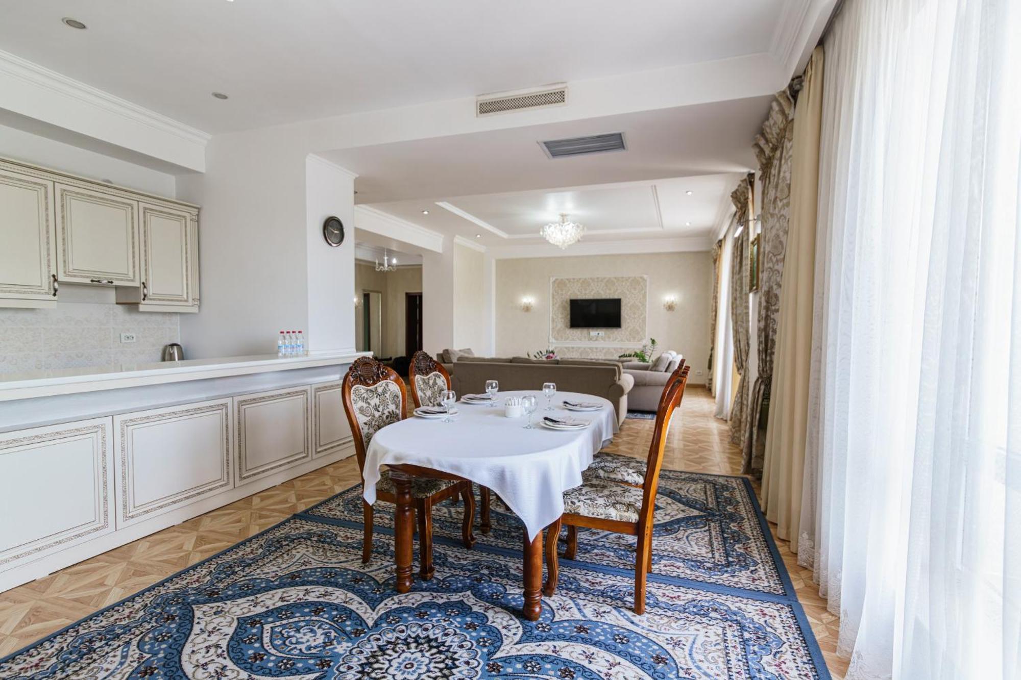 Park Hotel Al Bustan Shymkent Luaran gambar